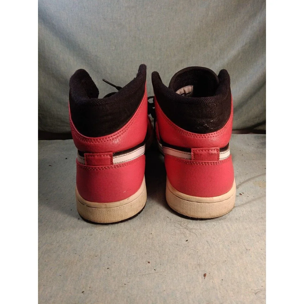Nike Air Jordan 1 Retro Mid Infrared 23 Black Size 8.5 Sneakers Shoes 554724-061